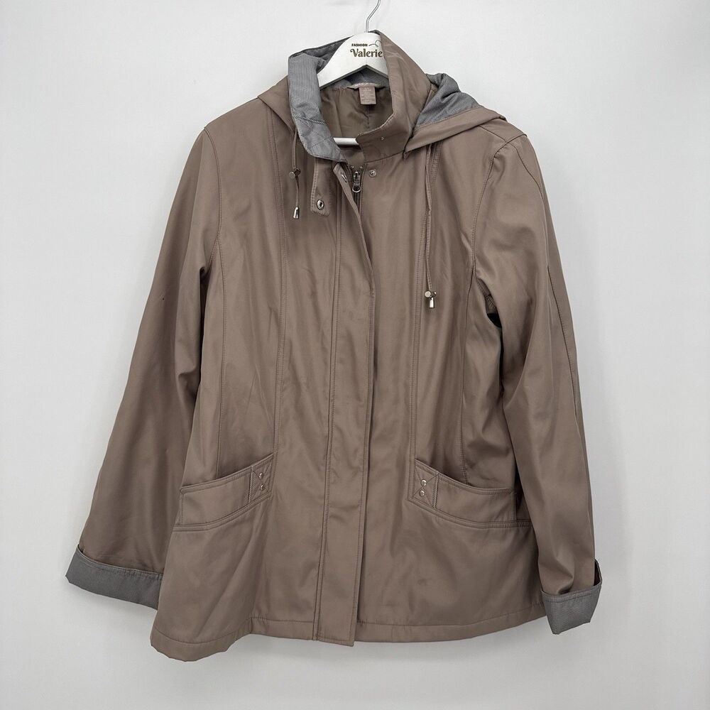 White-stag Women's Tan and Cream Jacket